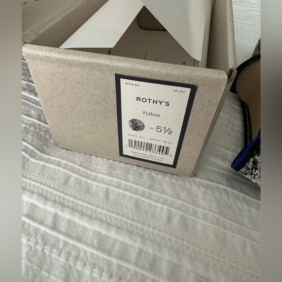 NWB Rothy’s (almond pointed) The Almond Loafer Size 5.5 Python Women’s Flats - Picture 7 of 7